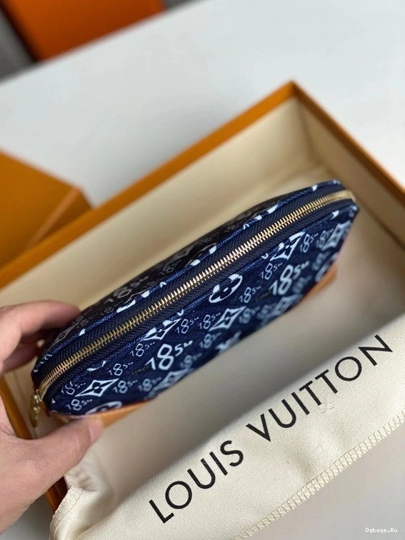 SINCE PM LOUIS VUITTON COSMETIC POUCH 1854 0329